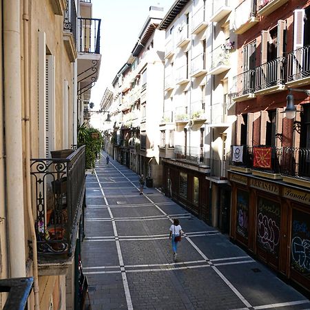 Espacioso Apartamento En El Centro De Pamplona Exteriör bild